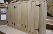 Solid oak kitchen units