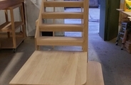 Oak staircase with veneered risers